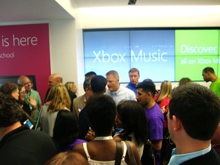 Microsoft's_Grand_Opening_at_Somerset_Mall_in_Troy_MI